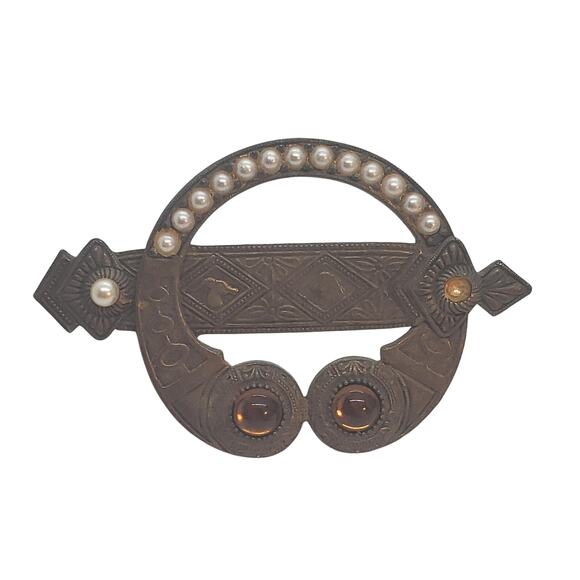 Vintage Victorian Revival Brass Brooch Faux Pearl Amber Glass Cabochons Celtic - Picture 11 of 11